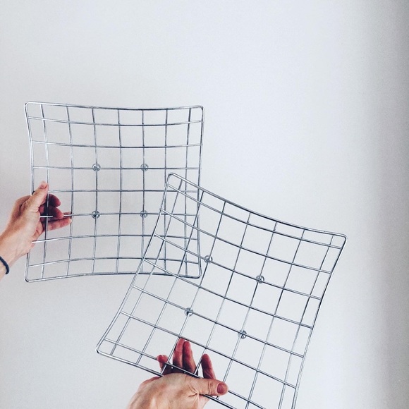 Metal Retro Bread Basket Bowl - Picture 3 of 4